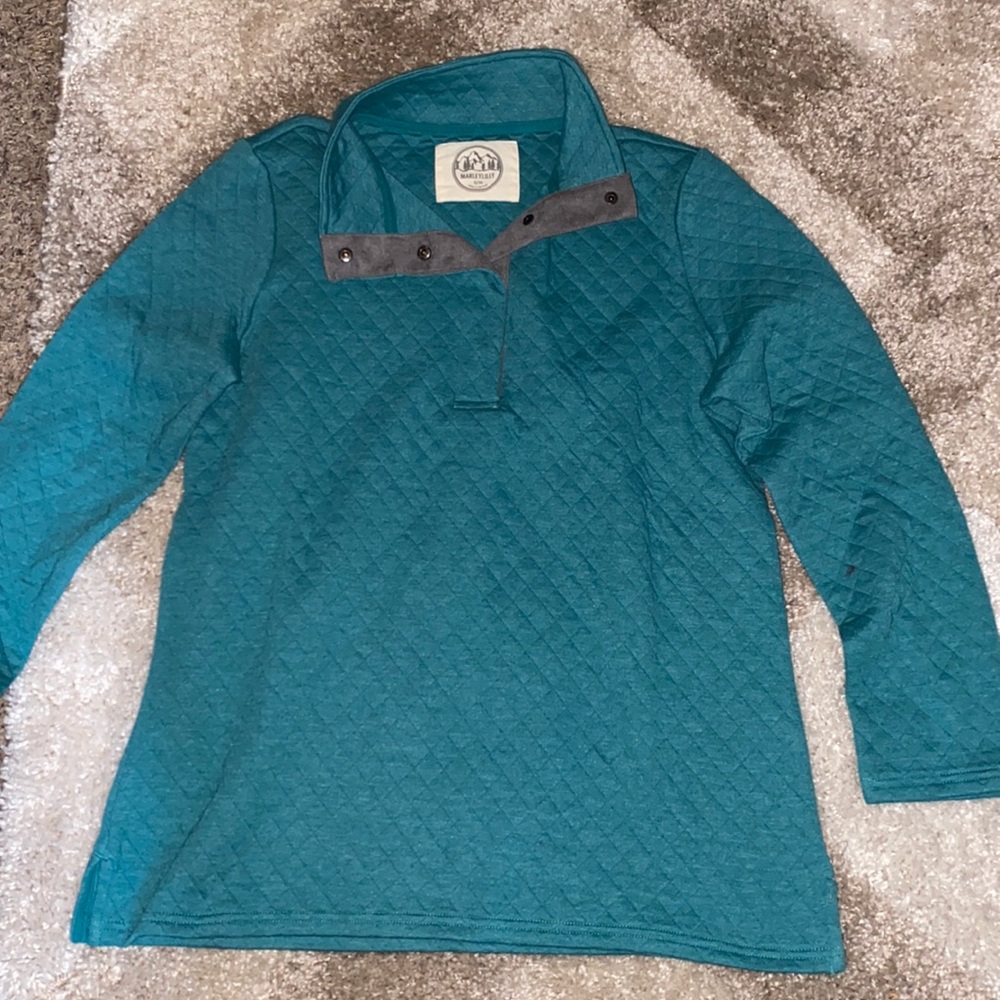 brand new crew neck sweatshirt